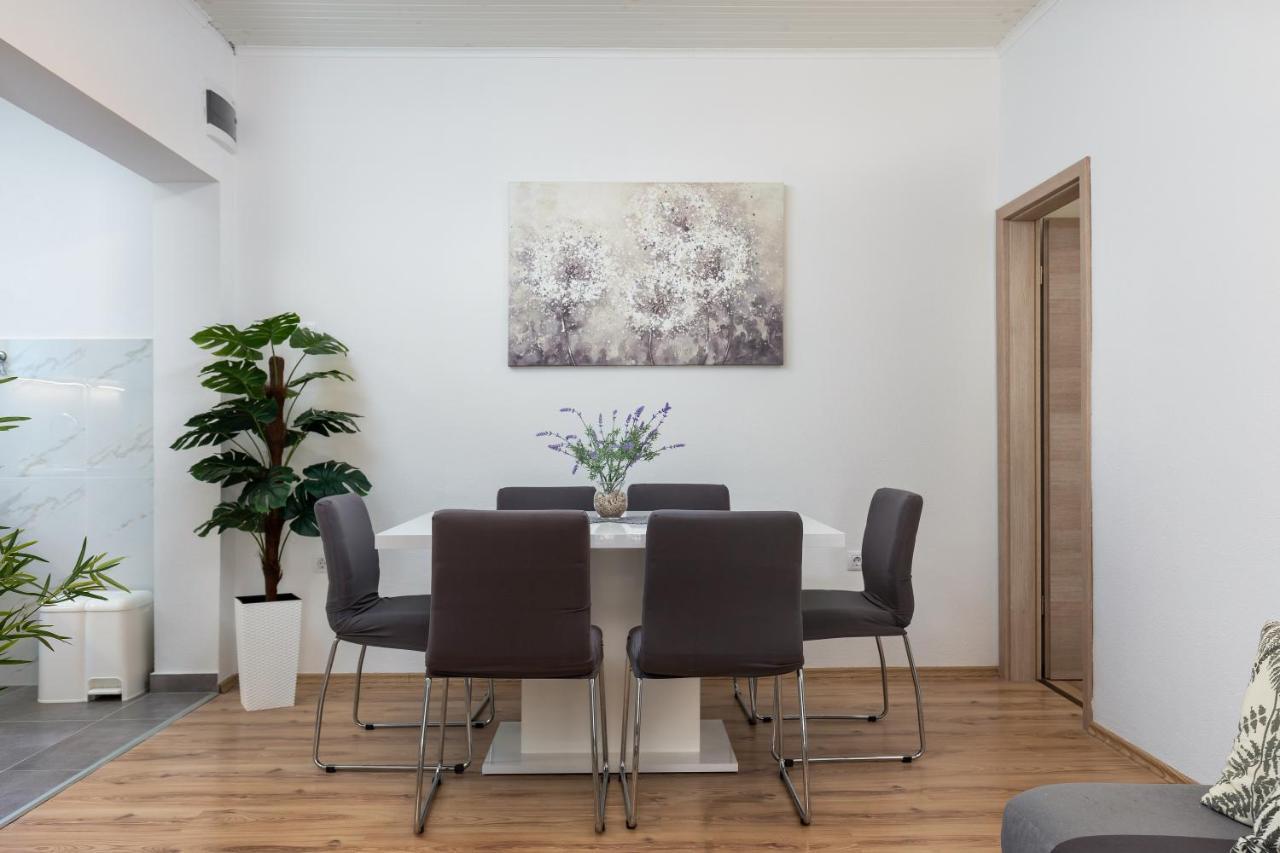Apartments Elita روفينج المظهر الخارجي الصورة