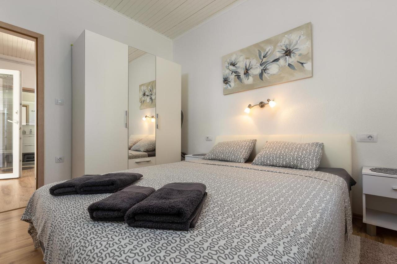 Apartments Elita روفينج المظهر الخارجي الصورة